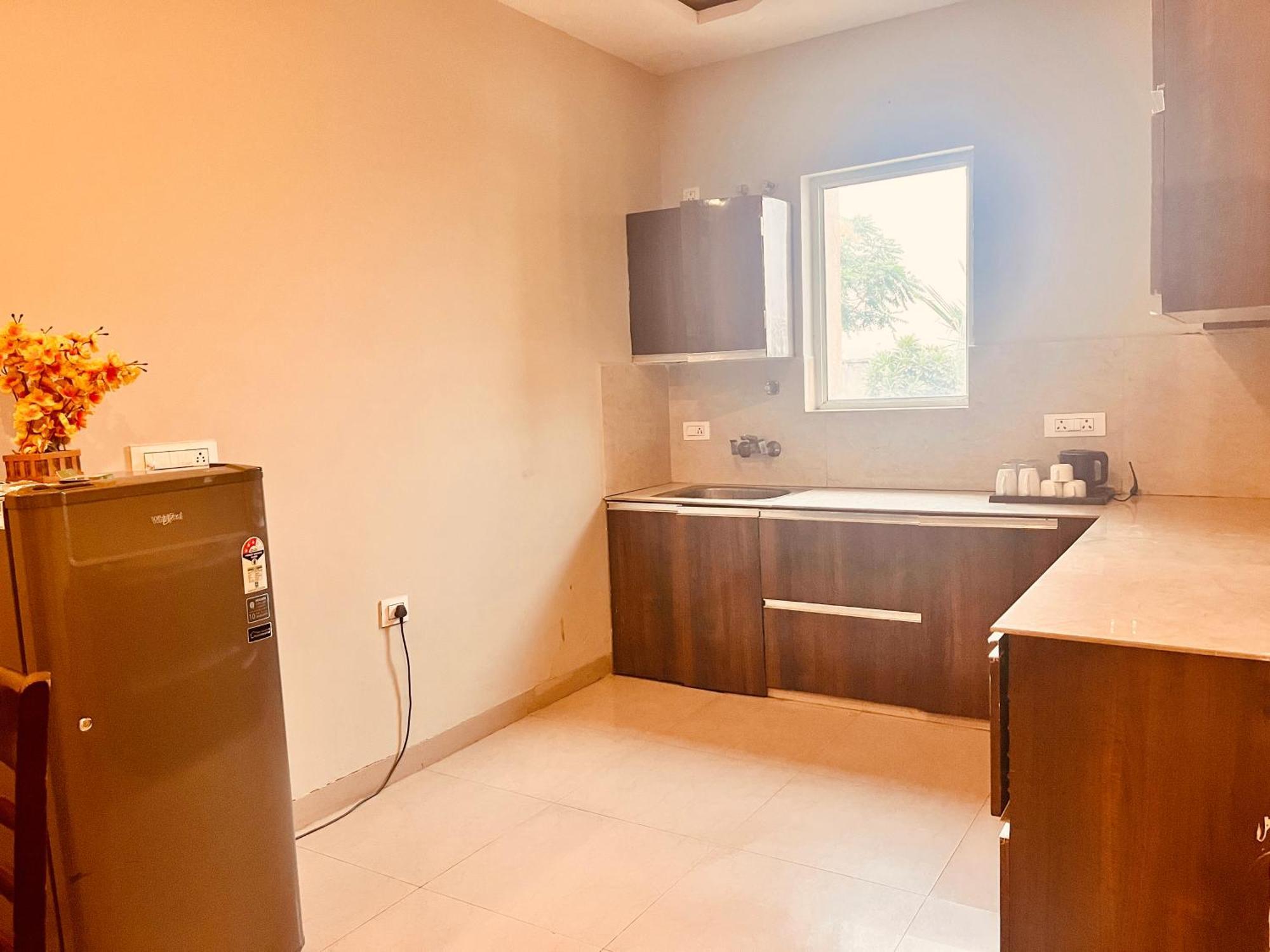 Pearl Grand Boutique Cottage In Omaxe Anandam Vrindavan - #Premium Ac Rooms With Balcony #Big Parking #Lift #Garden #Peaceful Area #Near Prem Mandir #Property Of The Year #Most Awarded Dış mekan fotoğraf