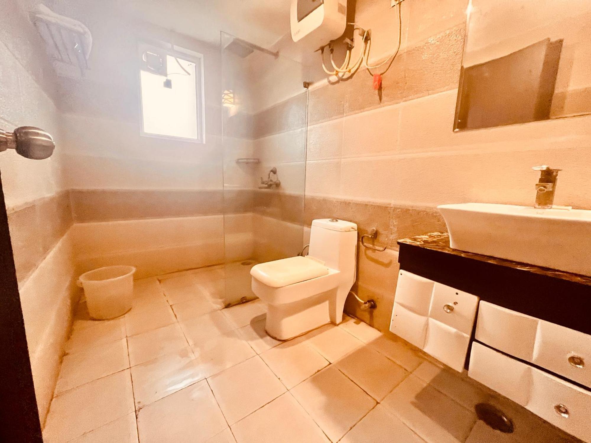 Pearl Grand Boutique Cottage In Omaxe Anandam Vrindavan - #Premium Ac Rooms With Balcony #Big Parking #Lift #Garden #Peaceful Area #Near Prem Mandir #Property Of The Year #Most Awarded Dış mekan fotoğraf