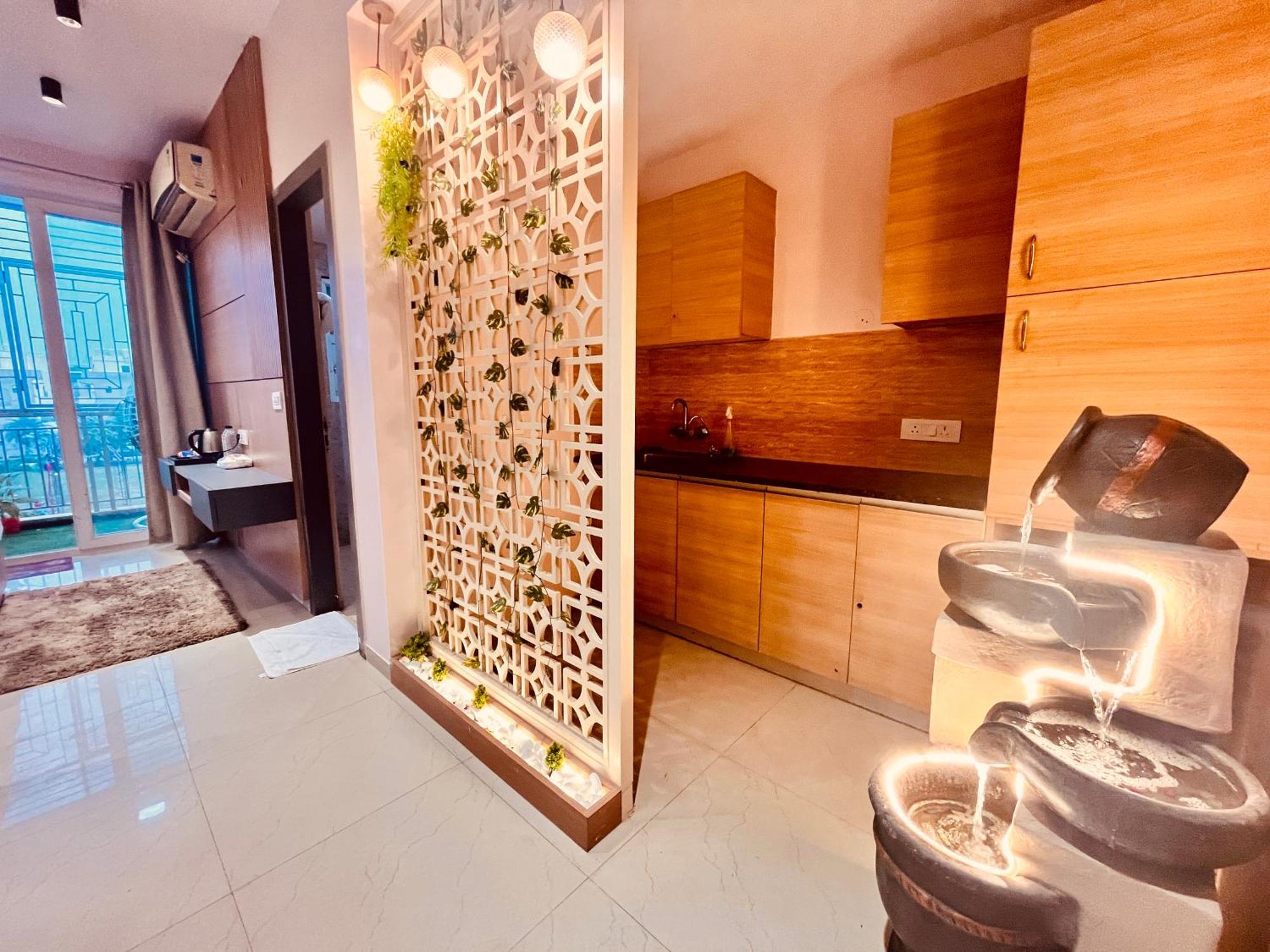 Pearl Grand Boutique Cottage In Omaxe Anandam Vrindavan - #Premium Ac Rooms With Balcony #Big Parking #Lift #Garden #Peaceful Area #Near Prem Mandir #Property Of The Year #Most Awarded Dış mekan fotoğraf