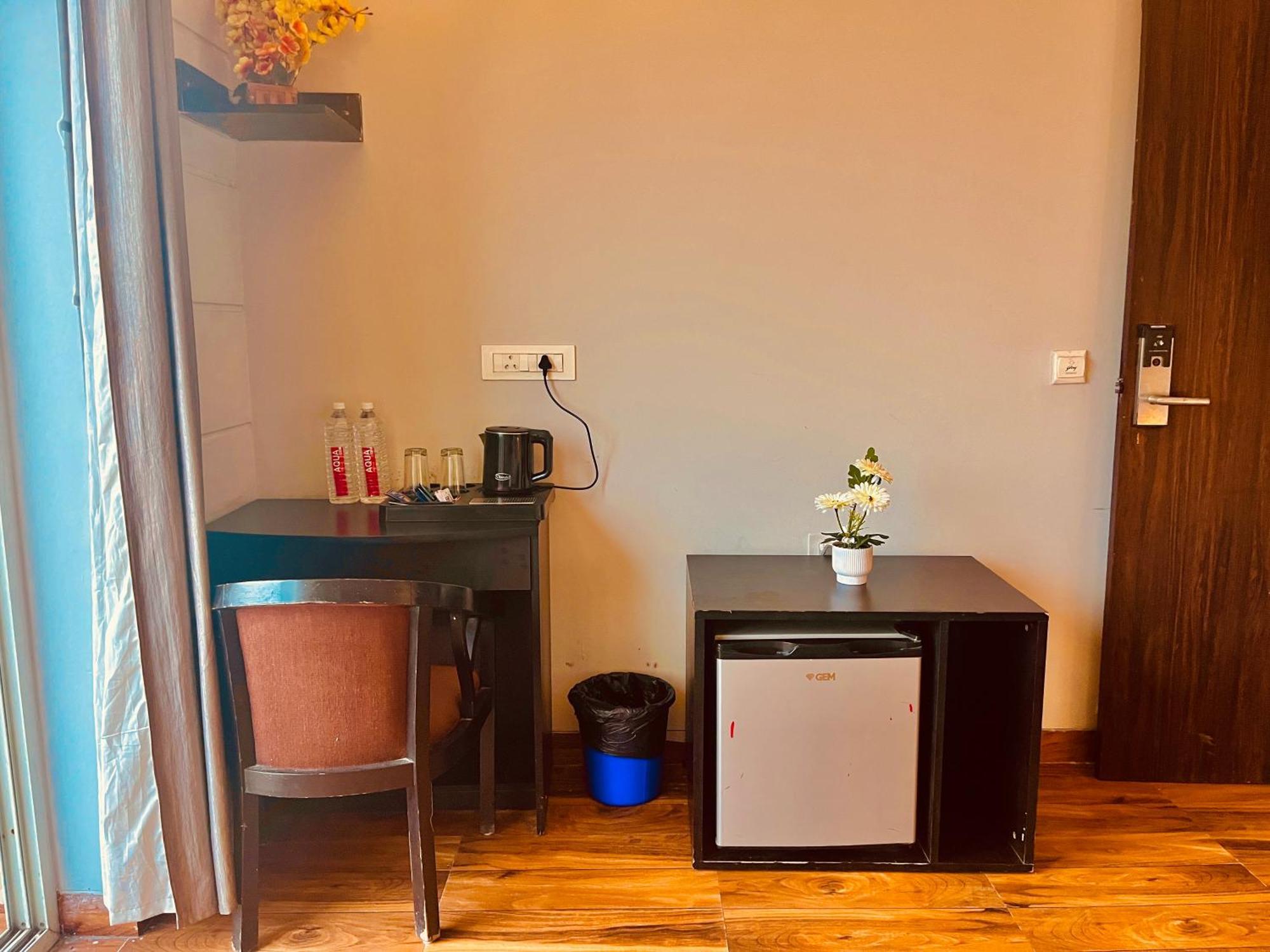 Pearl Grand Boutique Cottage In Omaxe Anandam Vrindavan - #Premium Ac Rooms With Balcony #Big Parking #Lift #Garden #Peaceful Area #Near Prem Mandir #Property Of The Year #Most Awarded Dış mekan fotoğraf