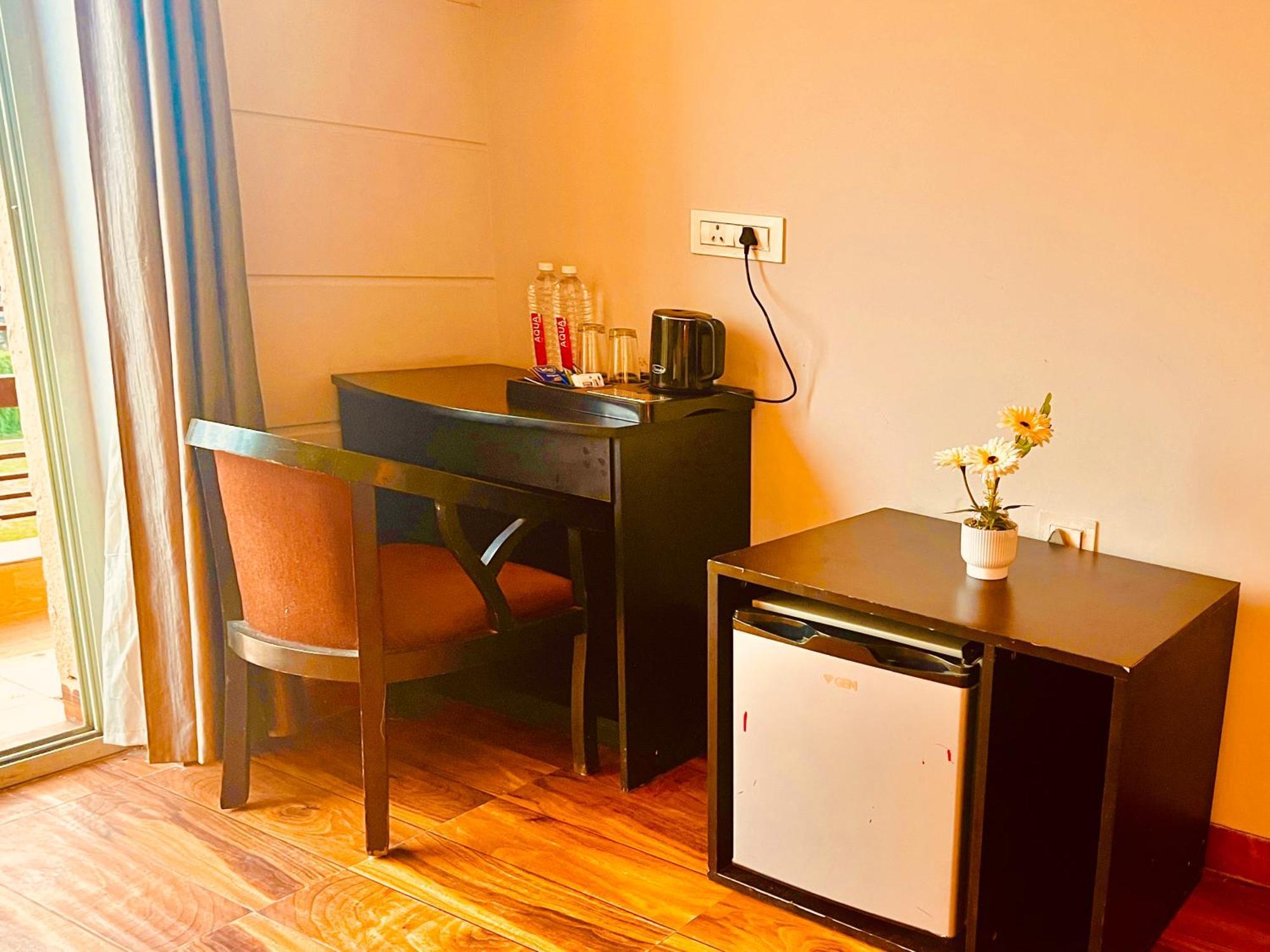 Pearl Grand Boutique Cottage In Omaxe Anandam Vrindavan - #Premium Ac Rooms With Balcony #Big Parking #Lift #Garden #Peaceful Area #Near Prem Mandir #Property Of The Year #Most Awarded Dış mekan fotoğraf